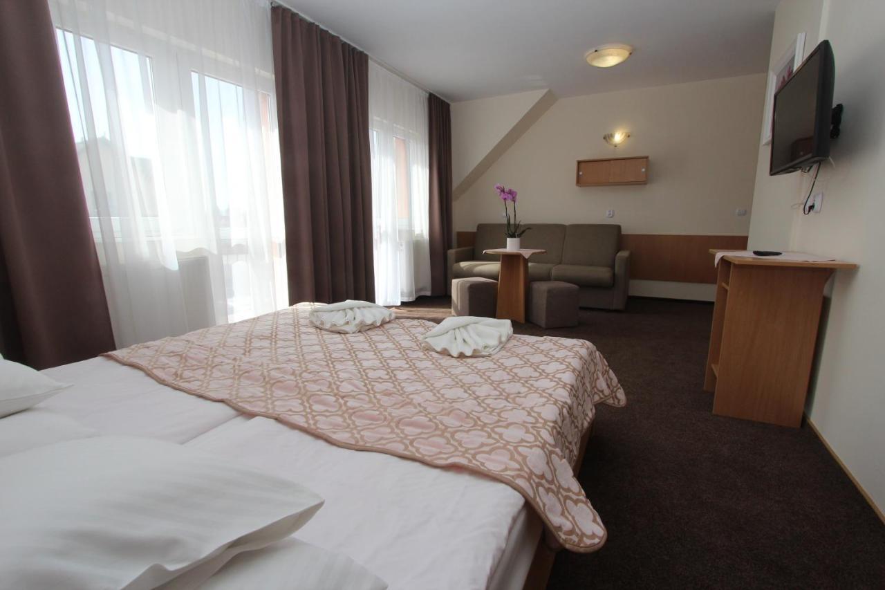Hotel Sunset Przymorze Rewal Esterno foto